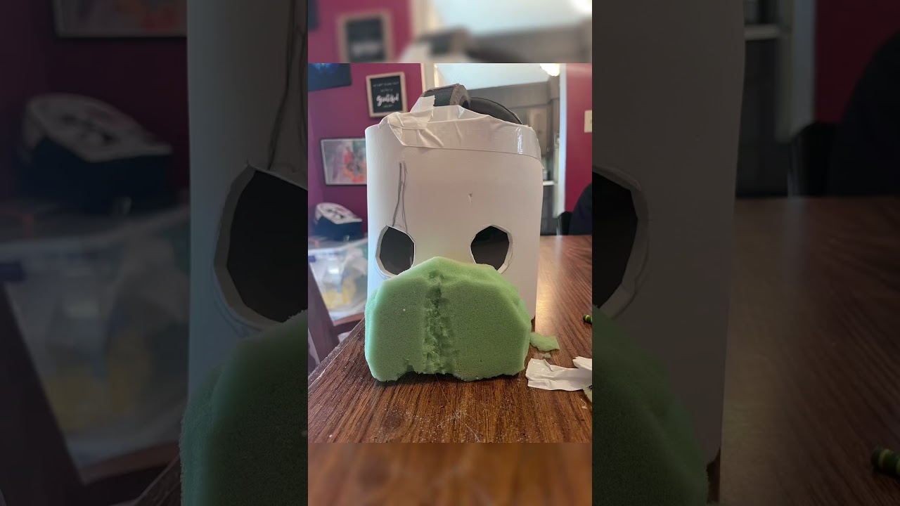 Making a Springtrap mask #fnaf #fnafmovie #springtrap #cosplay