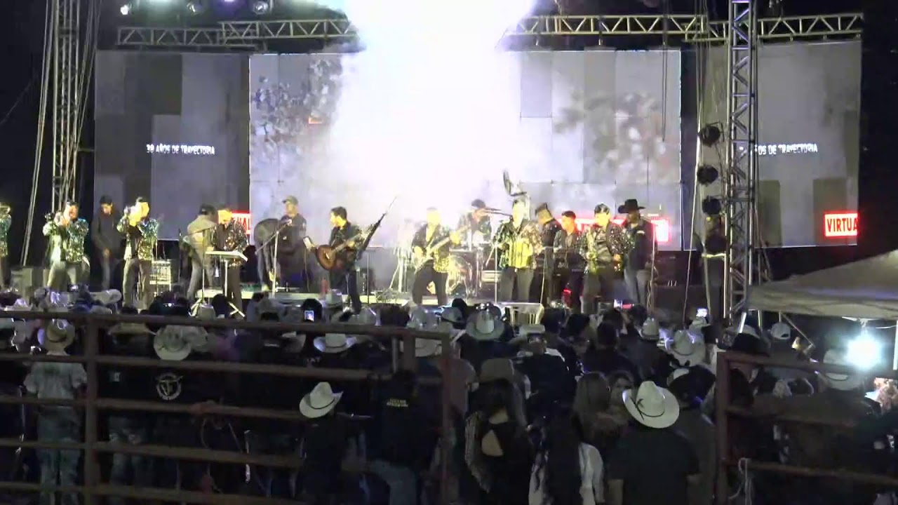 Los despiadados de gallinas. Jaripeo