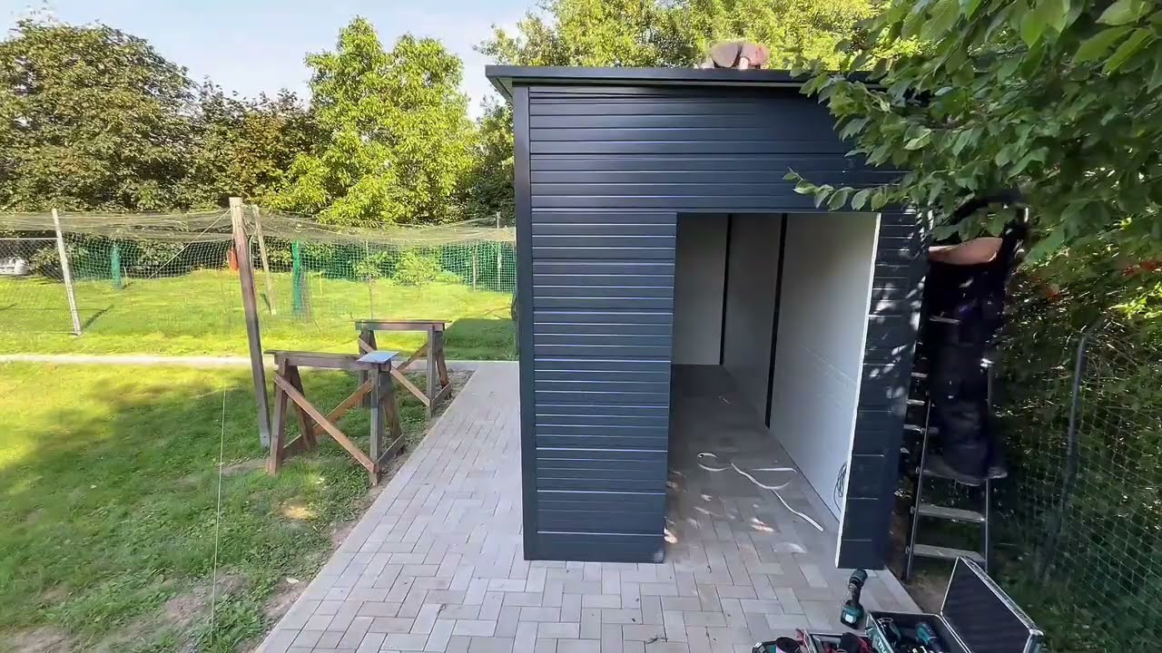 Aufbau  Schutzhaus f&uuml;r V&ouml;gel 🐦 | Bau im Zeitraffer | DieVoliere.de