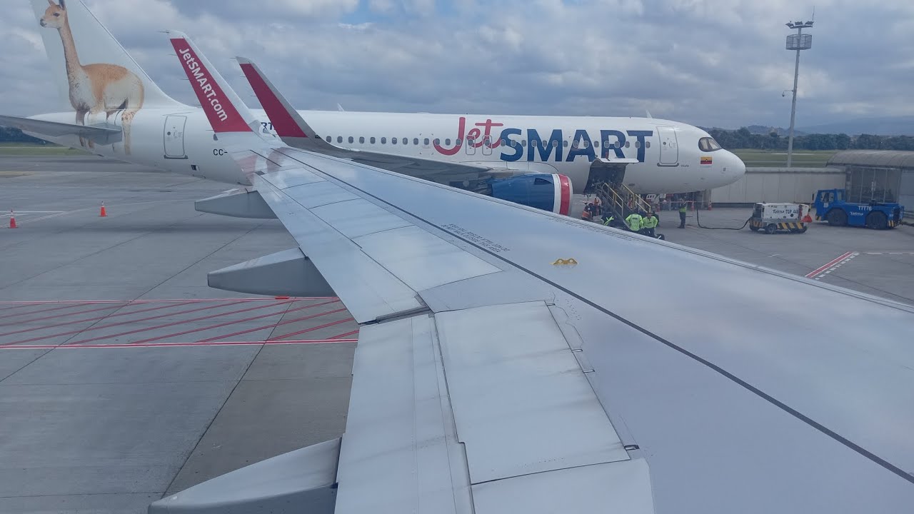 JET SMART: VUELO JA 5111 // MEDELLÍN (MDE) - BOGOTÁ (BOG) - ATERRIZAJE
