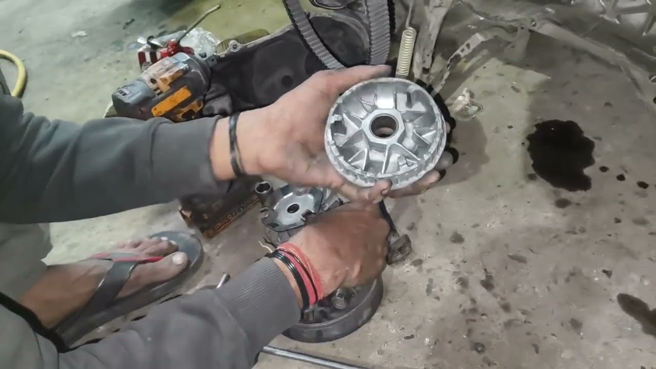 Scooty clach plate service