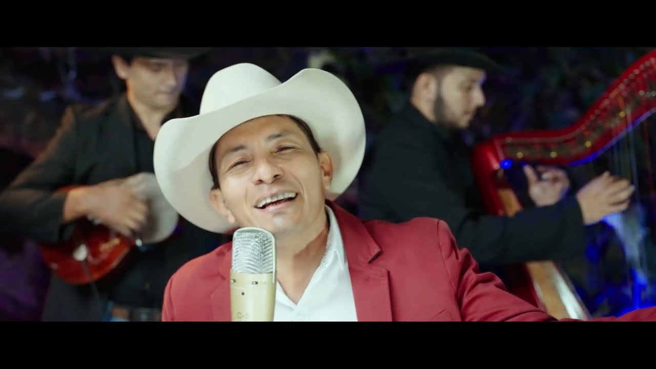 Yesid Ortiz – Con Tal Es Que Ella Me Quiera (Video Oficial)