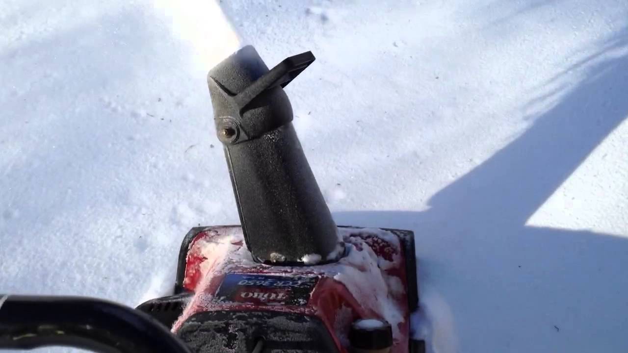 Toro 3650 Cutting through 13+ inches of snow
