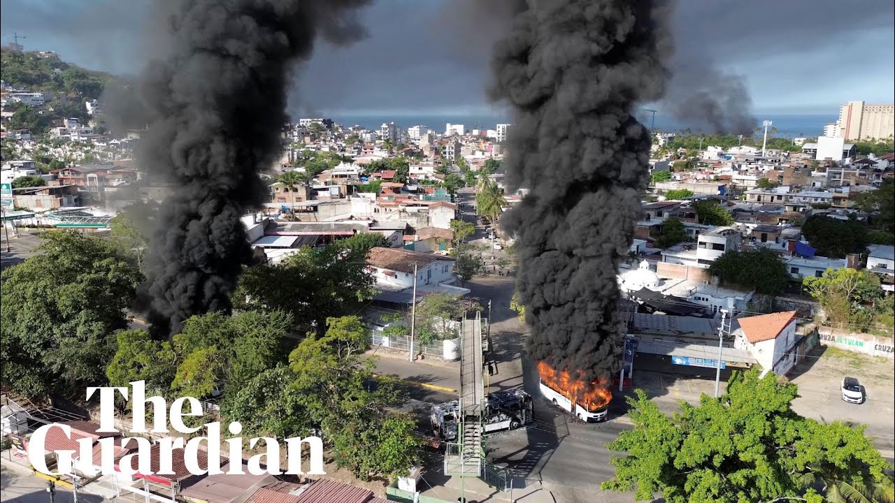 Violence erupts in Mexican city after security forces kill cartel leader 'El Mencho'