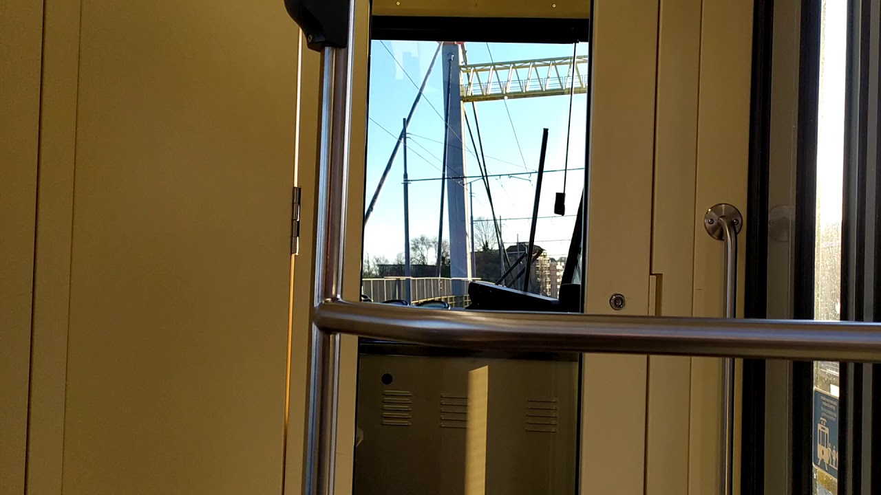 A bordo di un Jumbo tram revamping sul ponte di Certosa (Certosa FS - Espinasse).