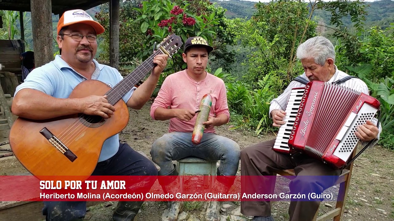 Heriberto Molina y su Acordeón -  Solo Por Tu Amor