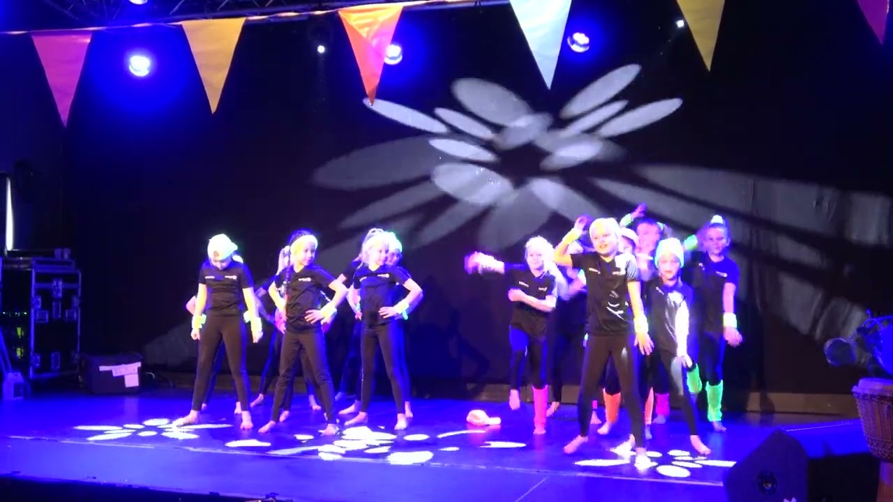 Gastoptreden Talentgroep Dancefactor RKDOS - Show 1