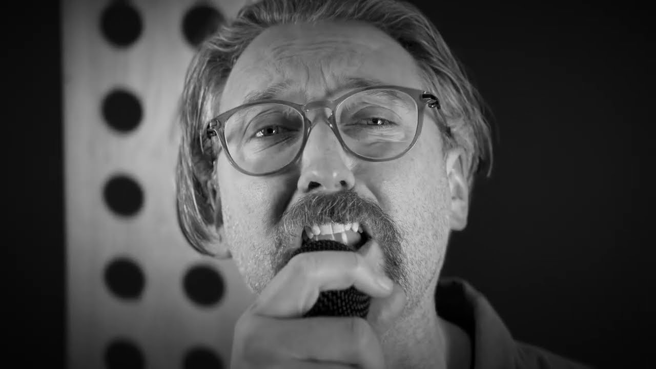 Verse Metrics – Sea Fairies (We’re Not Alone In This Lake) | Official Music Video