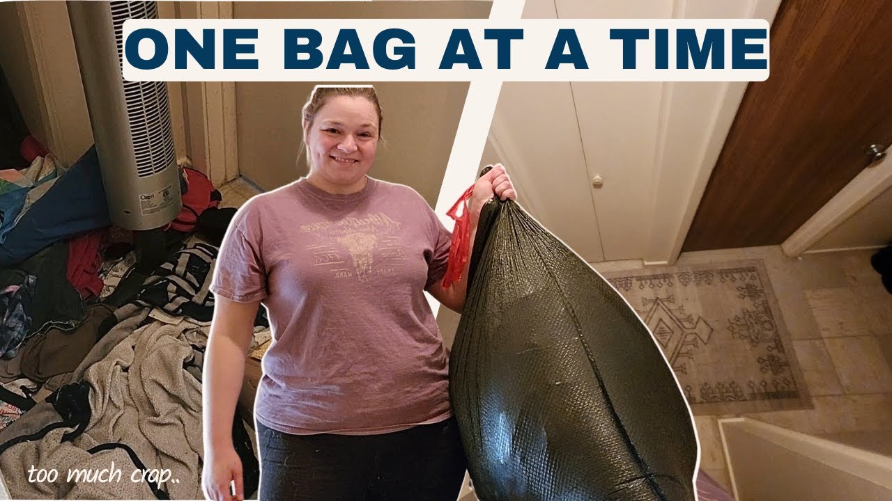 DECLUTTERING My House ONE GARBAGE BAG AT A TIME | Becoming a Single Mom...Again...