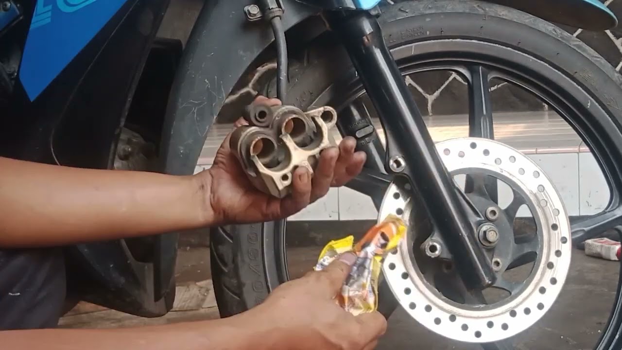Lakukan hal mudah ini jika rem depan sepeda motor anda seret