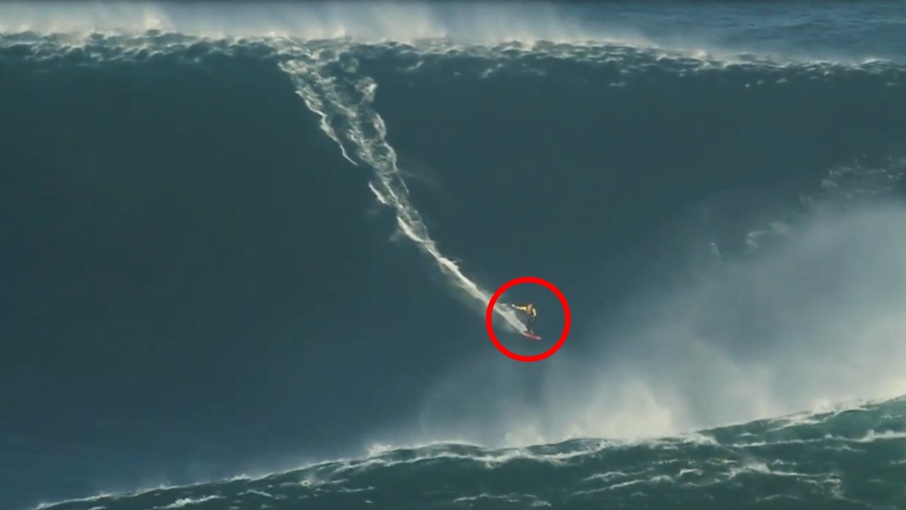 78 Foot World Record Wave at Nazaré Garrett McNamara Historic Ride 2011