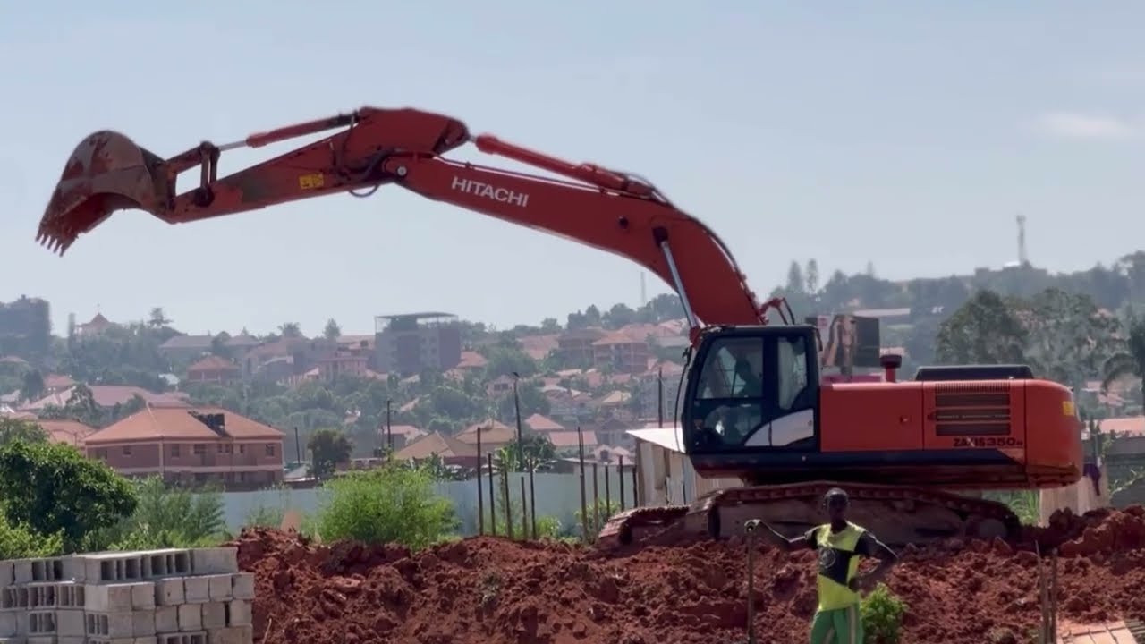 Amazing Cat 395 Excavator At Work