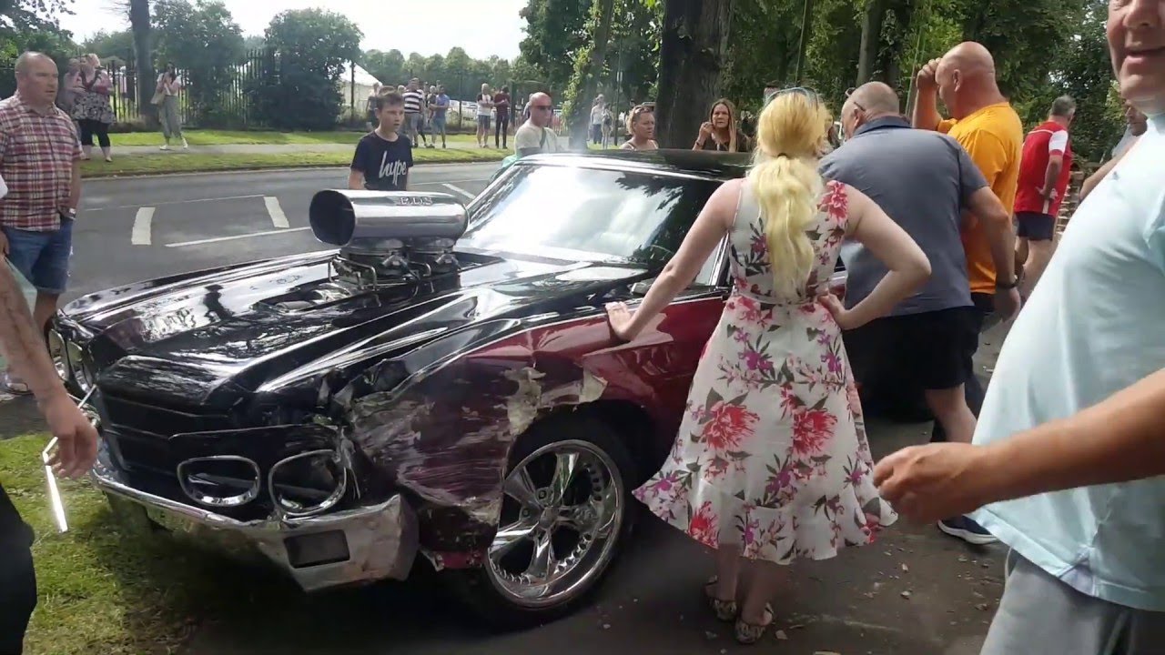 Classic Car Burnout Bummer || ViralHog
