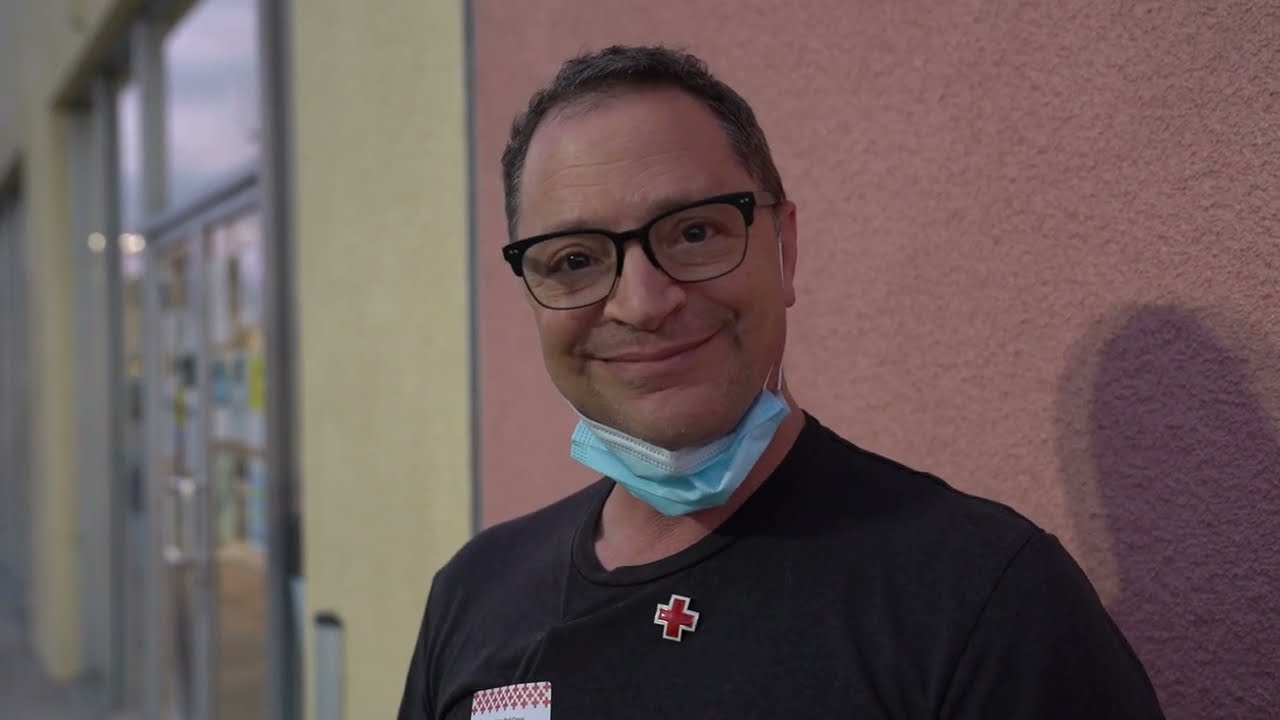 Actor Joshua Malina Talks about Donating Blood