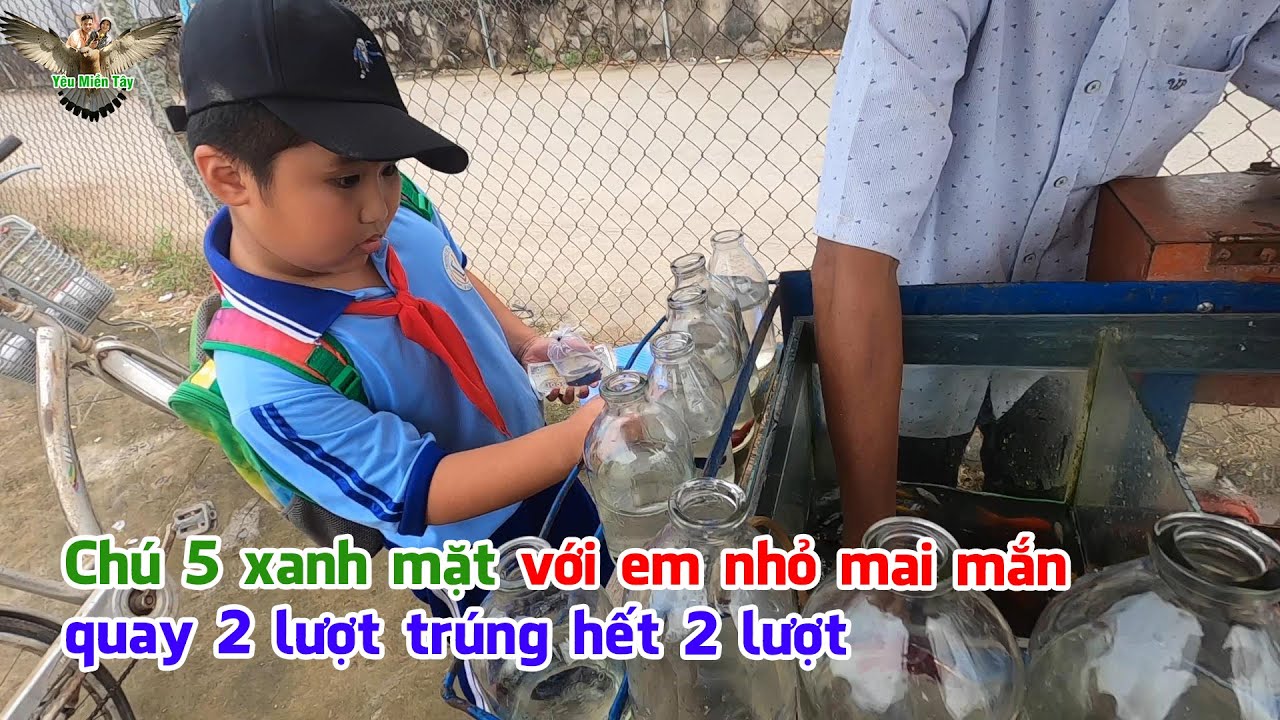 Chú 5 xanh mặt, em nhỏ quay 2 lượt trò chơi vòng xoay 2k, trúng cả 2 lượt cá lia thia 20k tự chọn