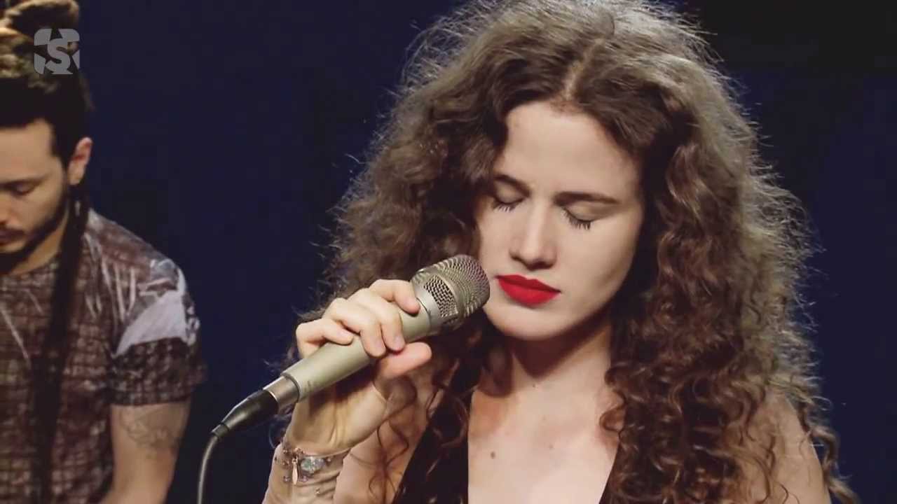 Ana Cañas em 