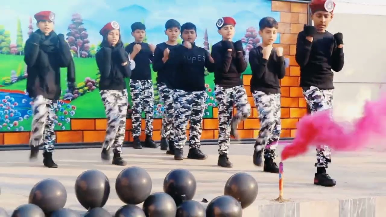 hum qadam hum zehan hum nawa dosto | British School's Students Stage Performance