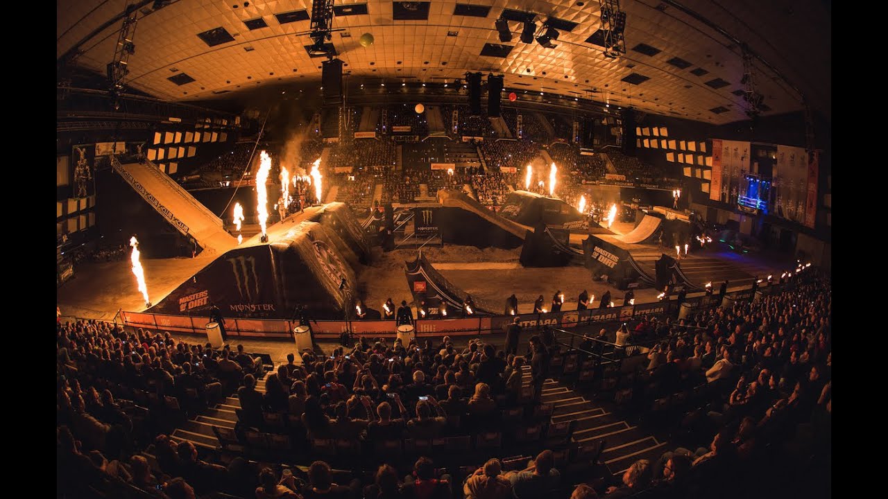 Masters of Dirt &ndash; Craziest Show in the World