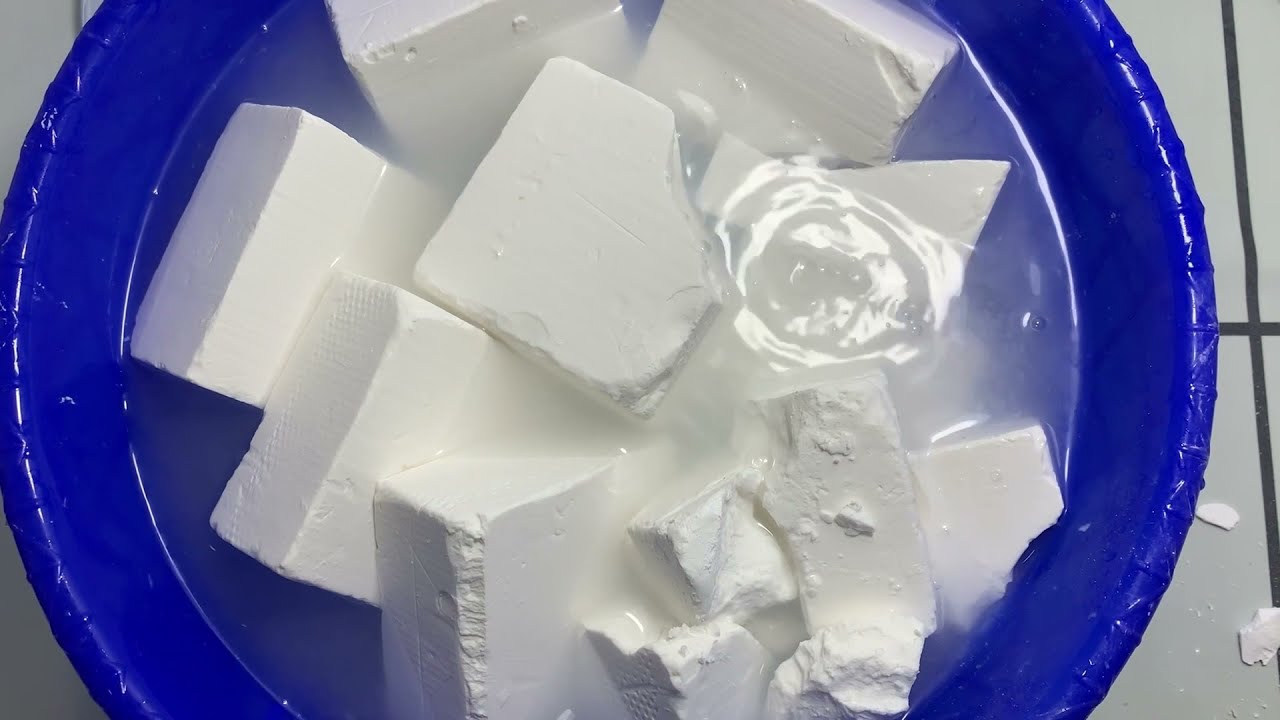 Gym Chalk Crumble ~ Tutorial Dipped GC until result ~ ASMR ~ Requested ~ Satisfying