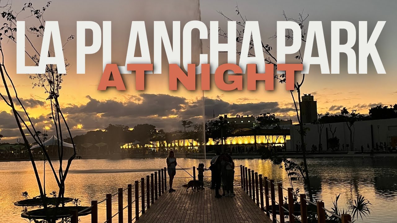 La Plancha at Night- Mexico's newest park is ready for the Holidays!