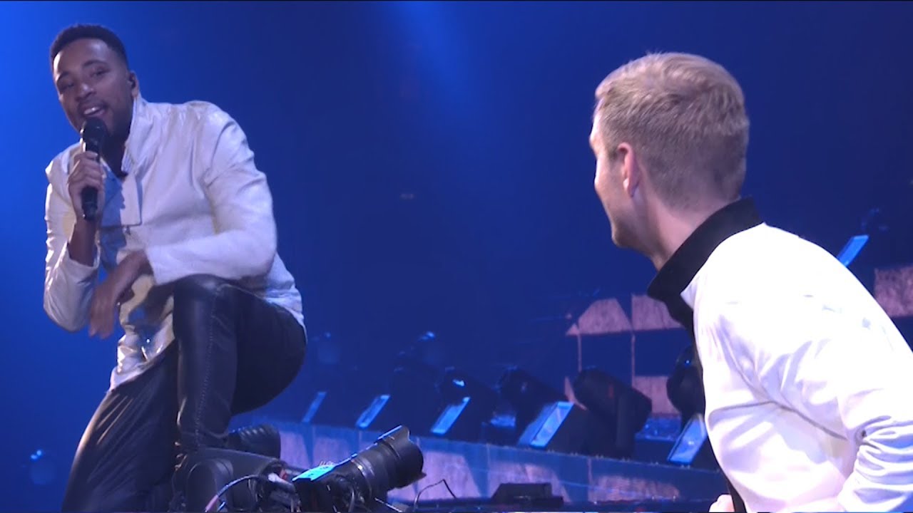 Armin van Buuren feat. Cimo Fr&auml;nkel - Strong Ones [Live at The Best Of Armin Only]