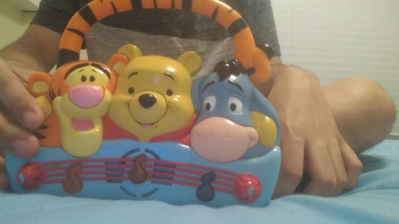2006 Disney Fisher Price Winnie the Pooh friendship radio