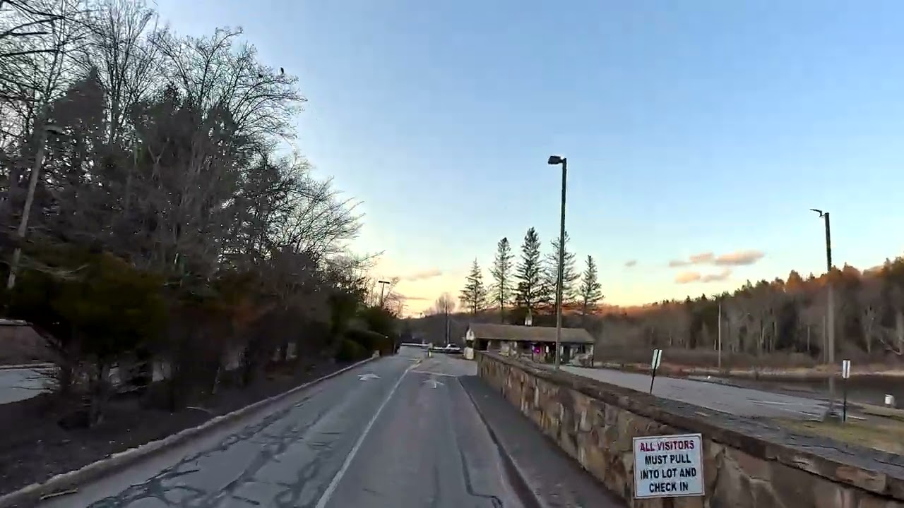 4K Driving Welcome to the HideOut  Lake Ariel Pennsylvania PA (03-19-2023)