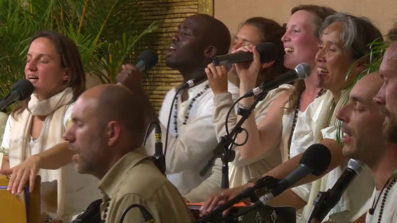 Mooji Music. Sat Guru Sharanam