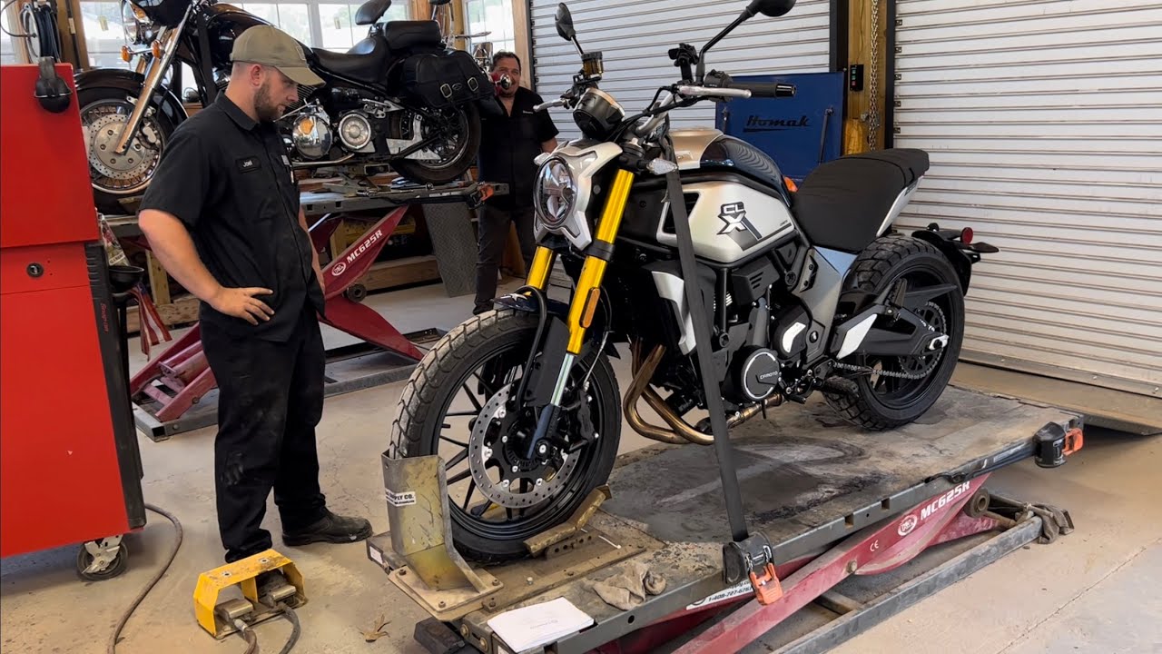 Замена масла и регулировка цепи в обкатке CFMOTO CLX 700 2022 года