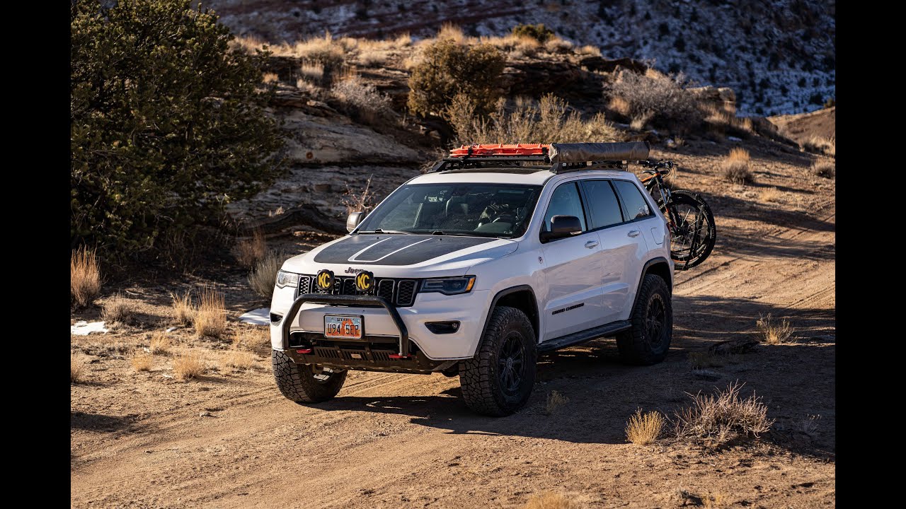 Jeep Grand Cherokee Walk Around - Roof Rack Configurations