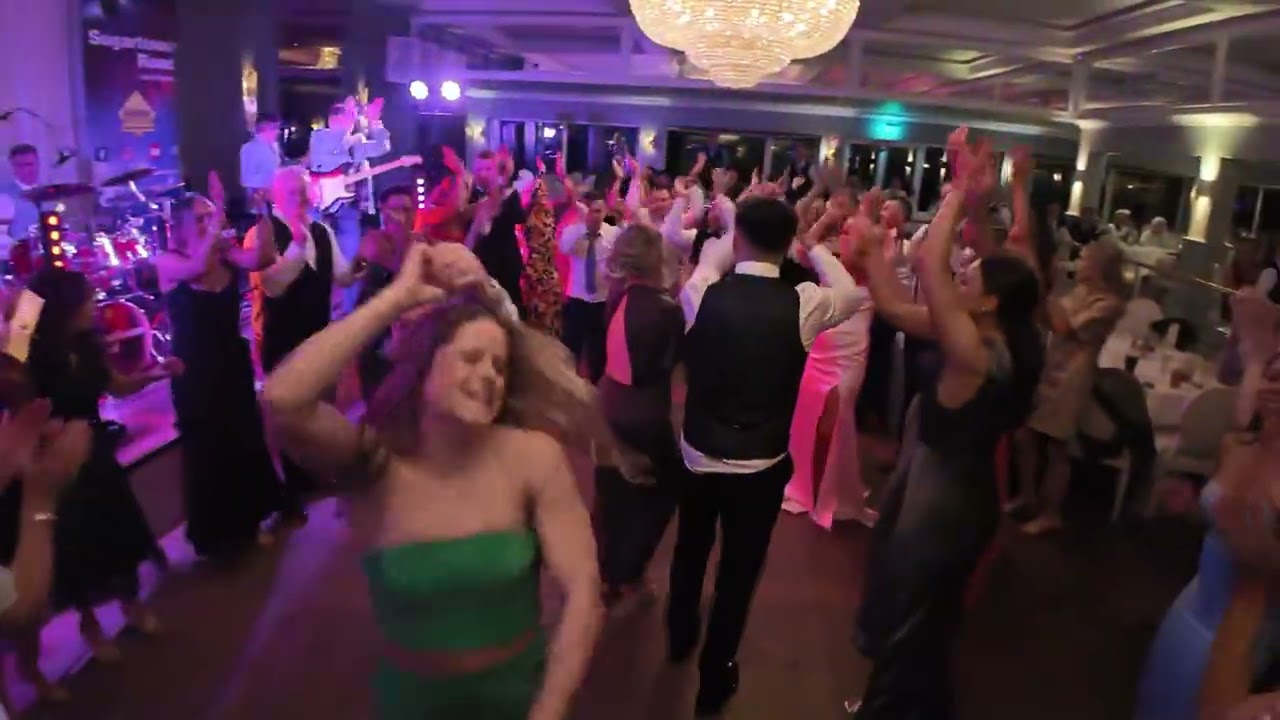 Cara & Calum’s wedding