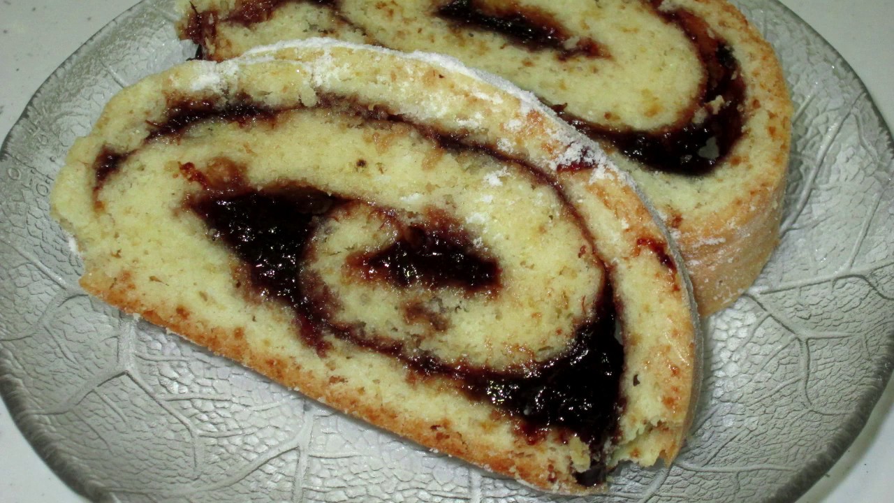 DOMAĆA &Scaron;TRUDLA SA PEKMEZOM OD &Scaron;LJIVA