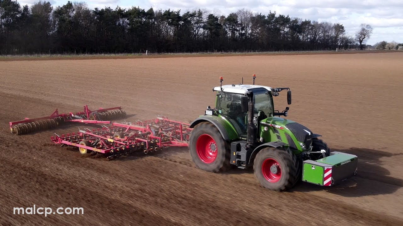 4k Fendt 724 Vario tractor pulling a Väderstad NZ Aggressive 600 cultivator with Väderstad rollers