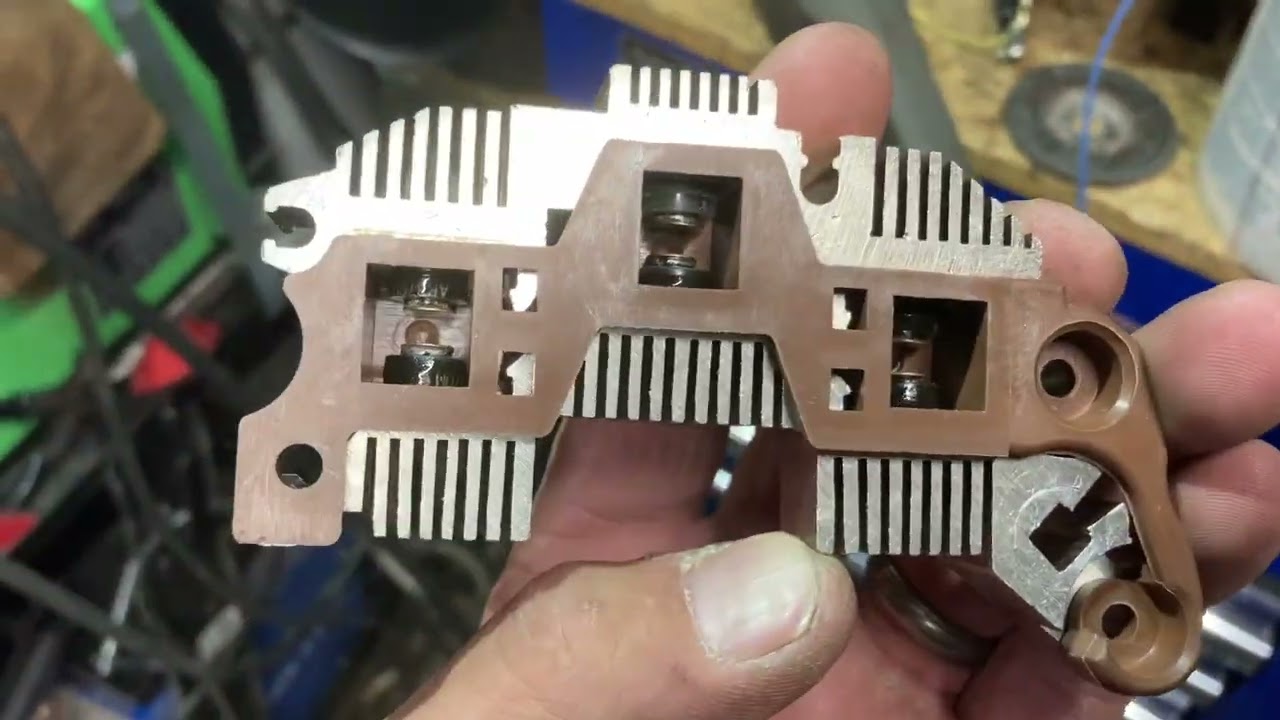 Weldernator  - Auxilliary Charging & Welding on a 2005 LJ
