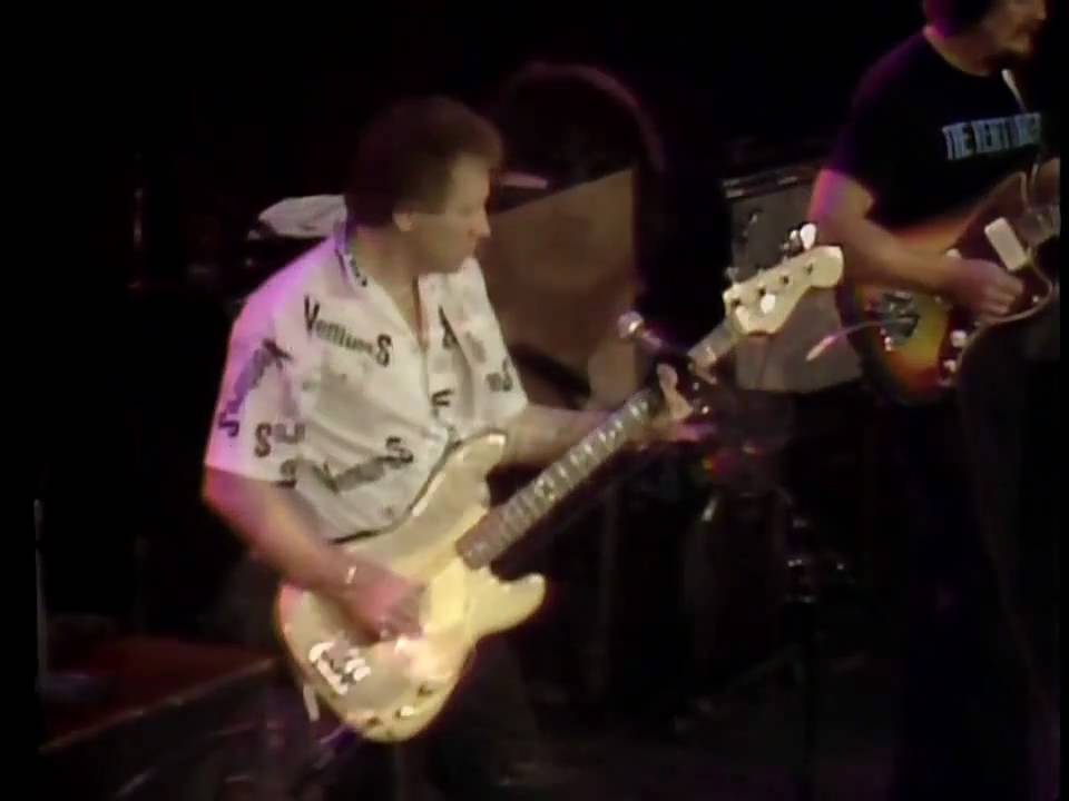 The Ventures  -  Goldfinger  -   LIVE!!  (1981)