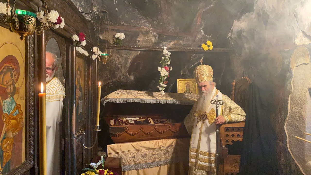 Васкршња Литургија у манастиру Острогу 2020.љ.Г.