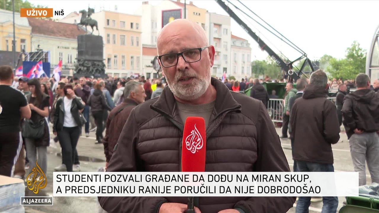 Dva skupa u centru Niša: Vučić promoviše pokret, studenti protestuju