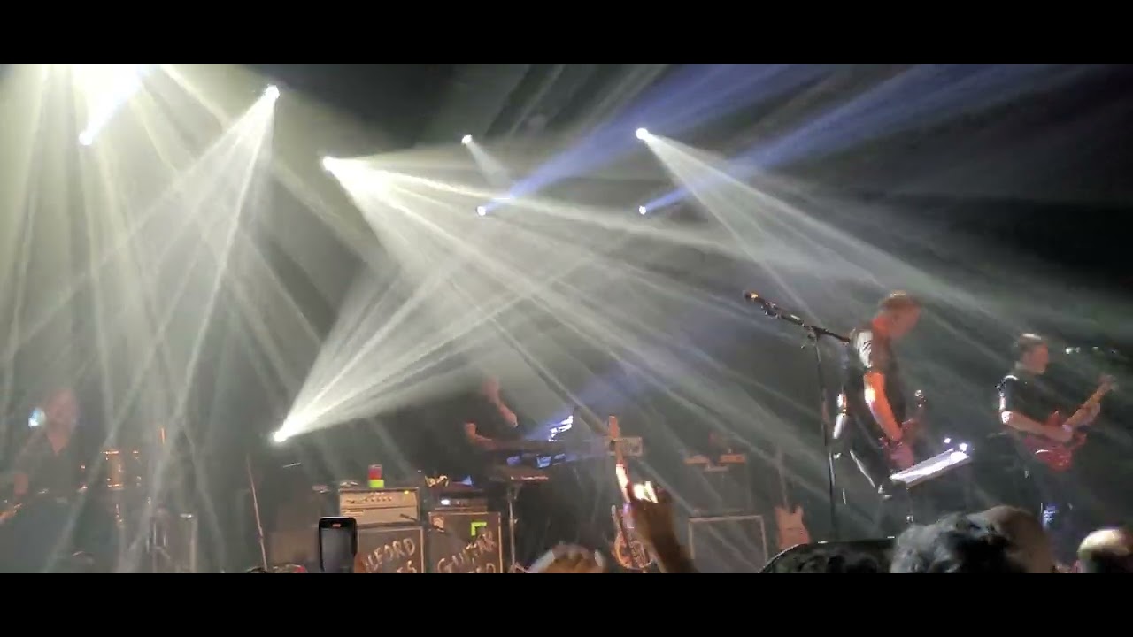 PETER HOOK & THE LIGHTS - 