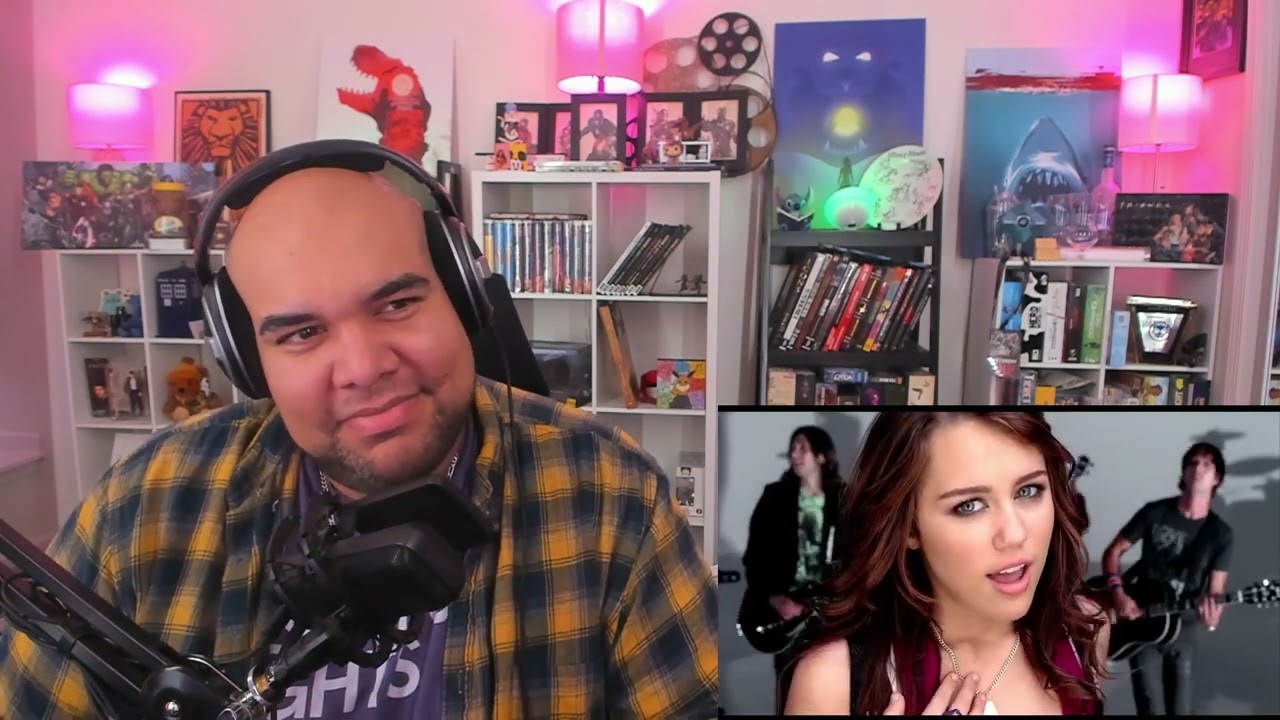 Miley Cyrus - 7 Things Reaction (Official Music Video) | MY FIRST TIME
