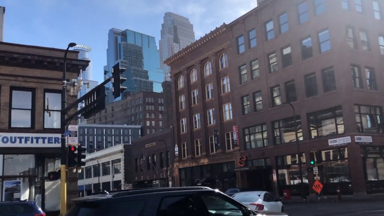 Walking in the city - Downtown Minneapolis Minnesota - Warehouse District to Target Center