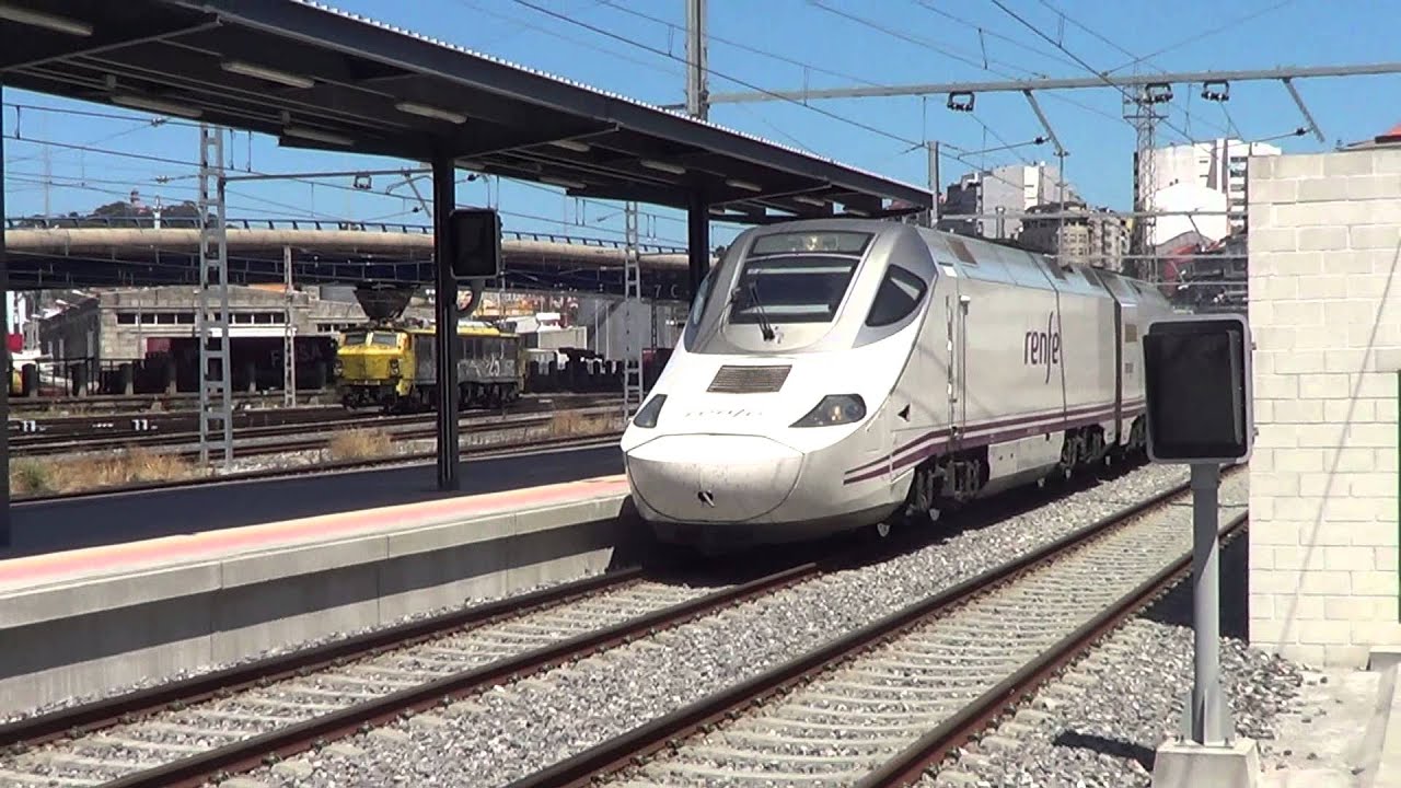 Renfe 730 hybrid 730-063 arrives at Vigo Guixar