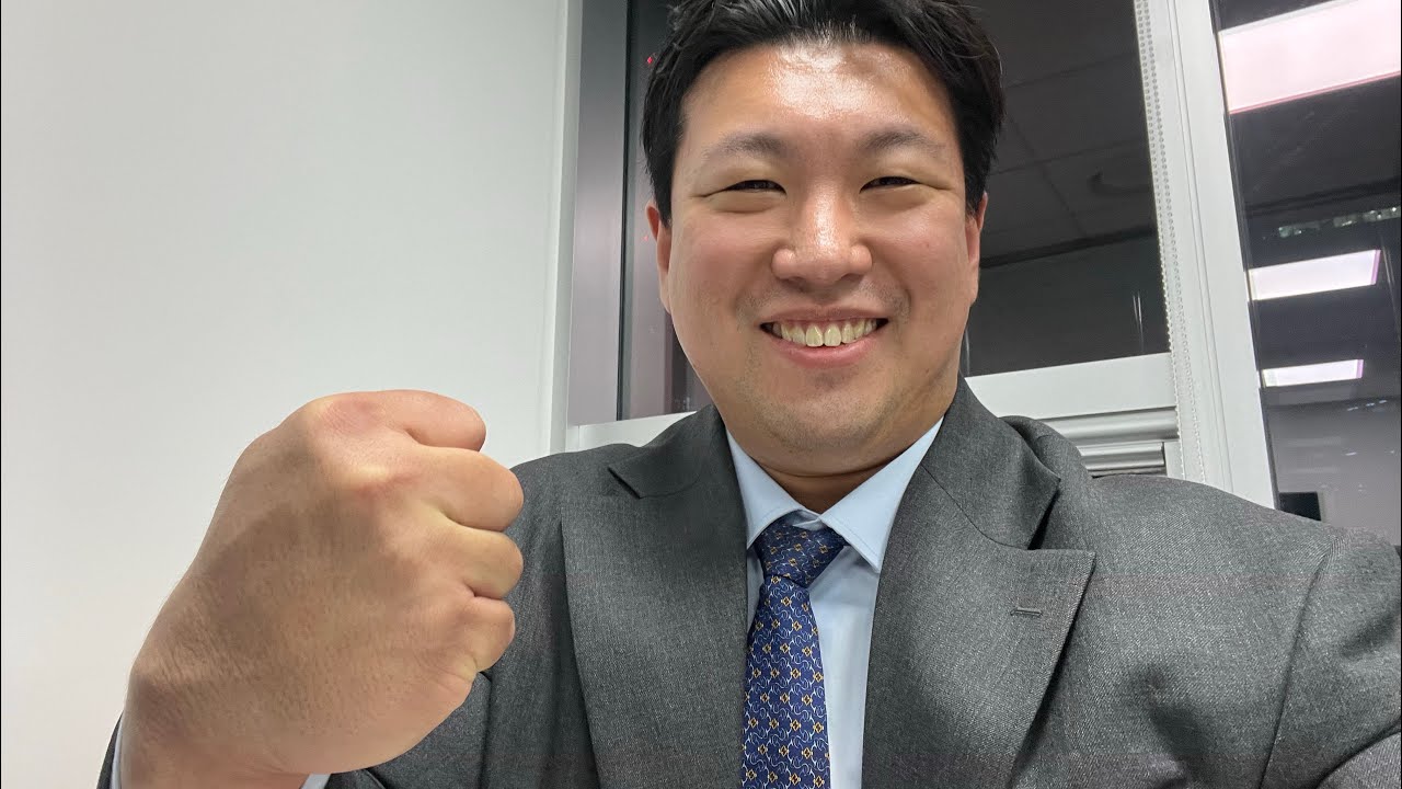 변호사, 팔씨름 국대. 두 개 다 하는 방법?