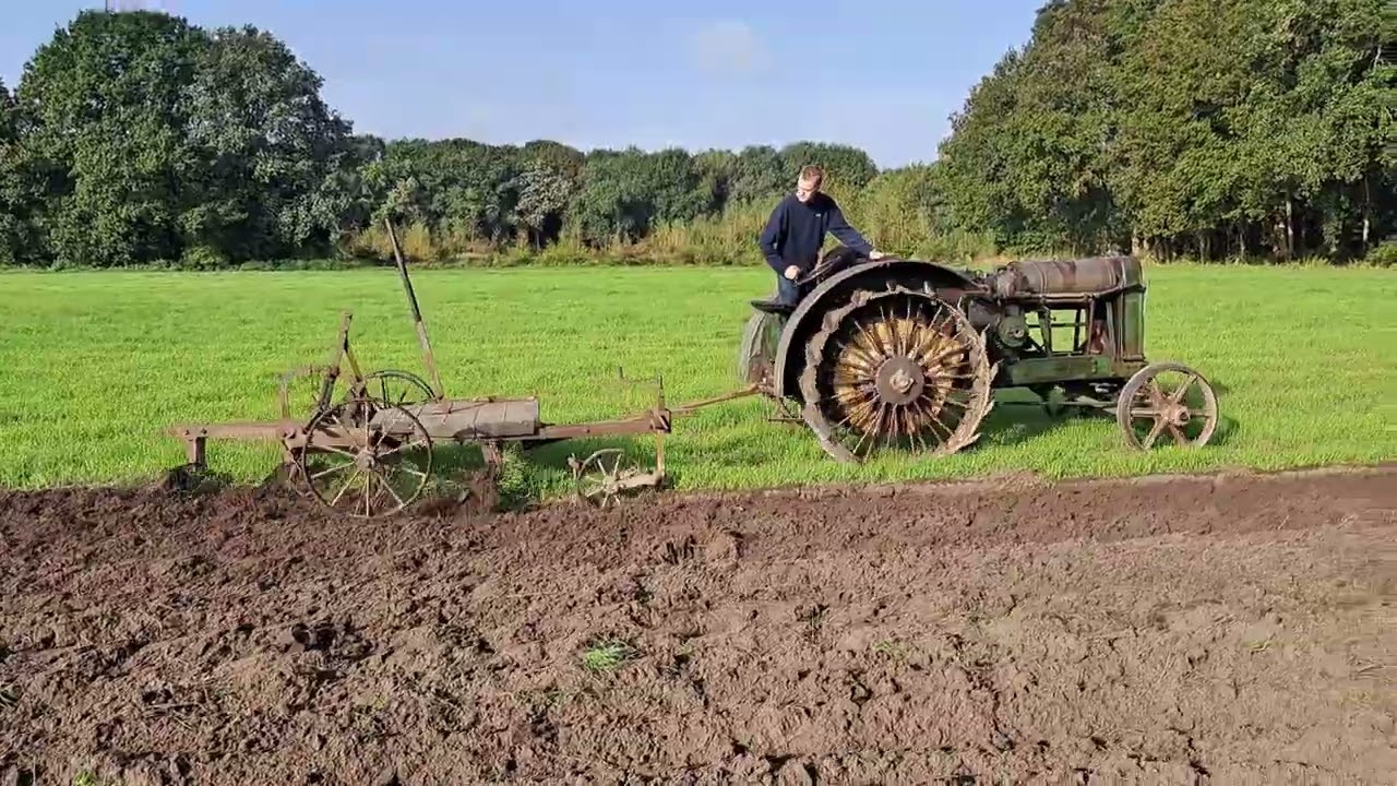 hart parr 18-36 plowing