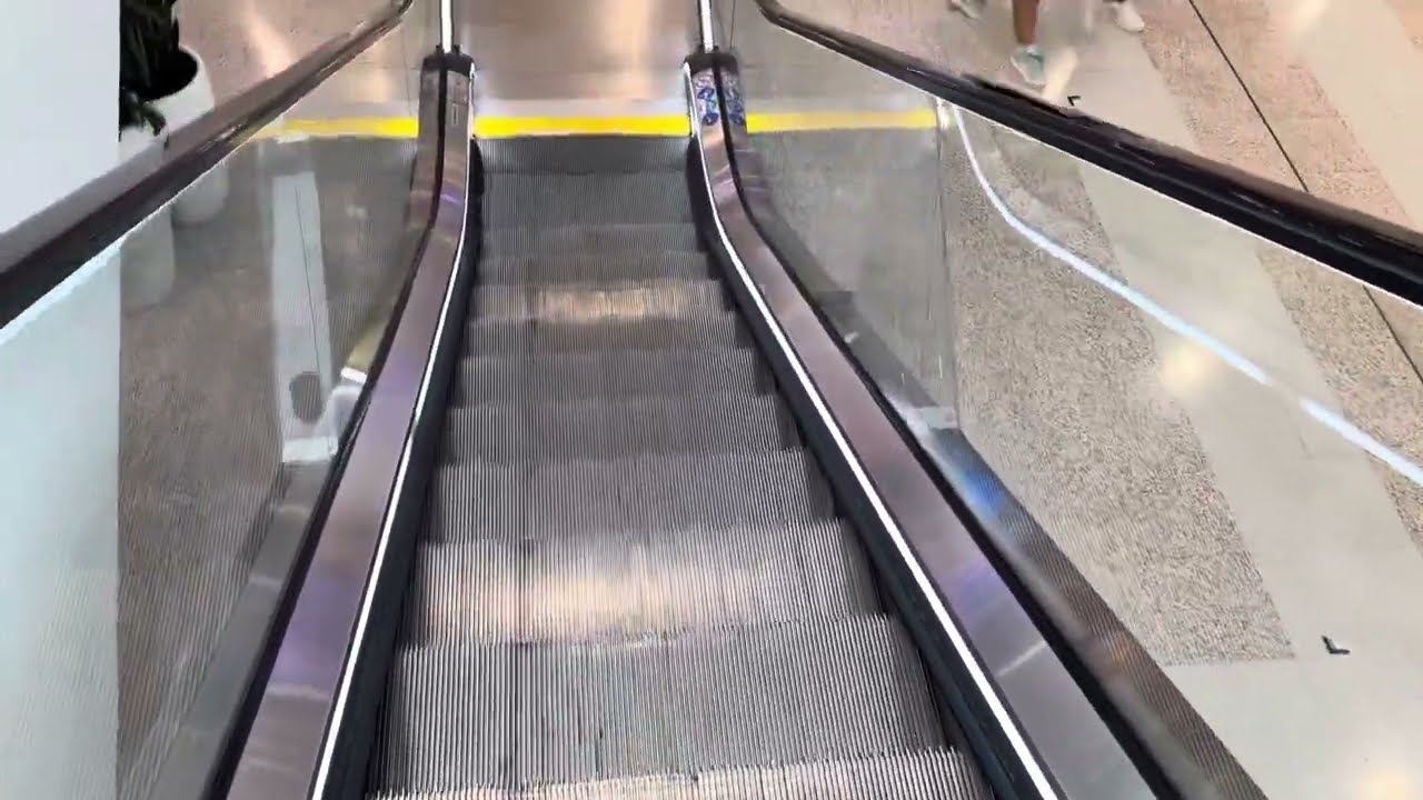 2021 Schindler 9300-11 Escalator at Campbelltown Mall