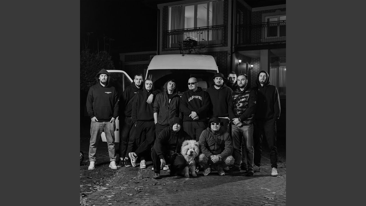 Покохай мене
