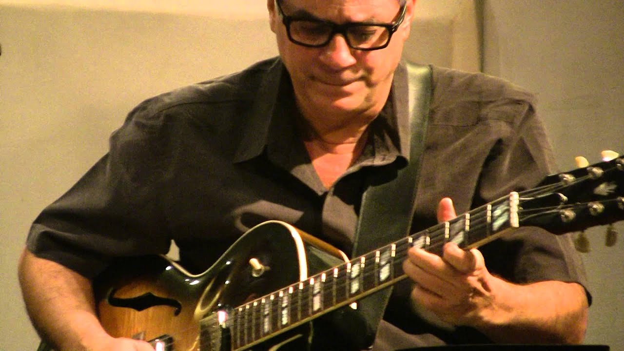 Só Danço Samba (Tom e Vinicius) - TRio: Alexandre Carvalho, Nelson Faria e Ricardo Silveira
