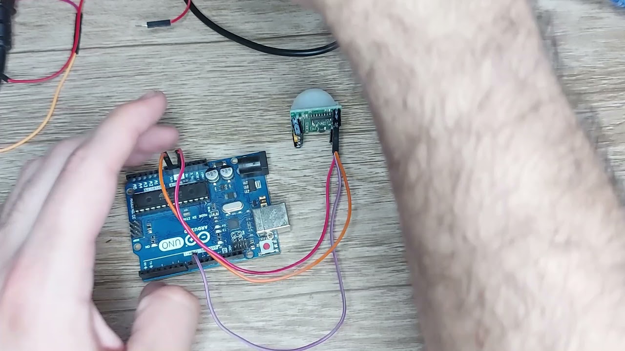 !!!ARDUINO PARA INICIANTES!!! Sensor de presença com ligar e progrmar