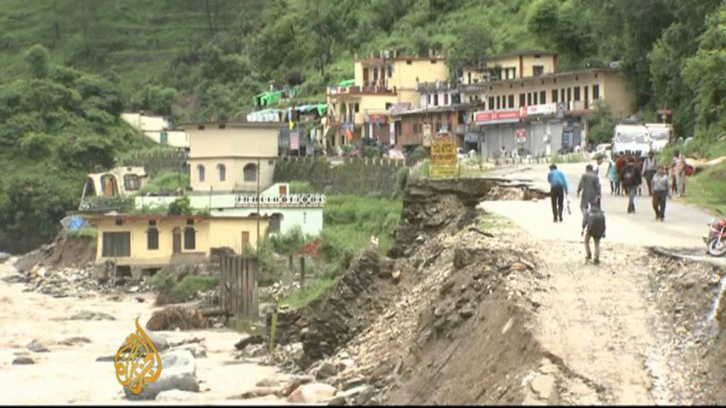 Floods and landslides kill hundreds in India