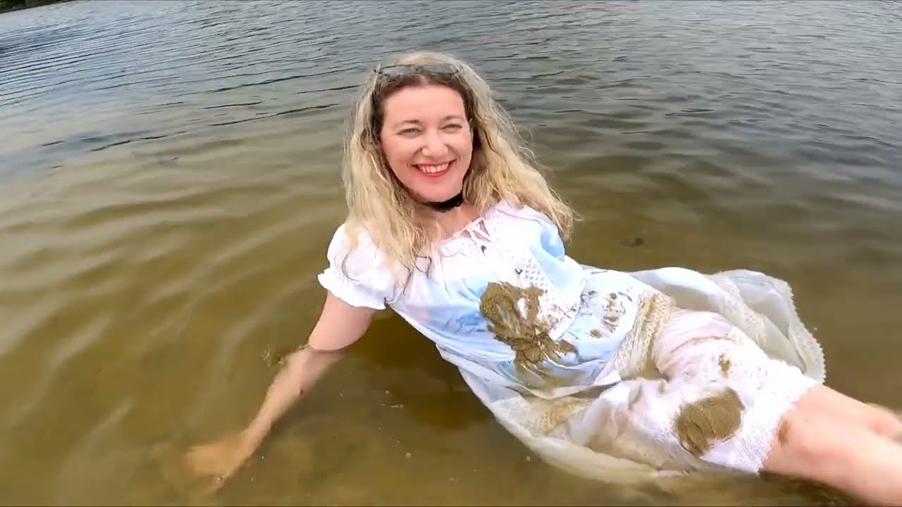 In a River by the Sea! (Wetlook)