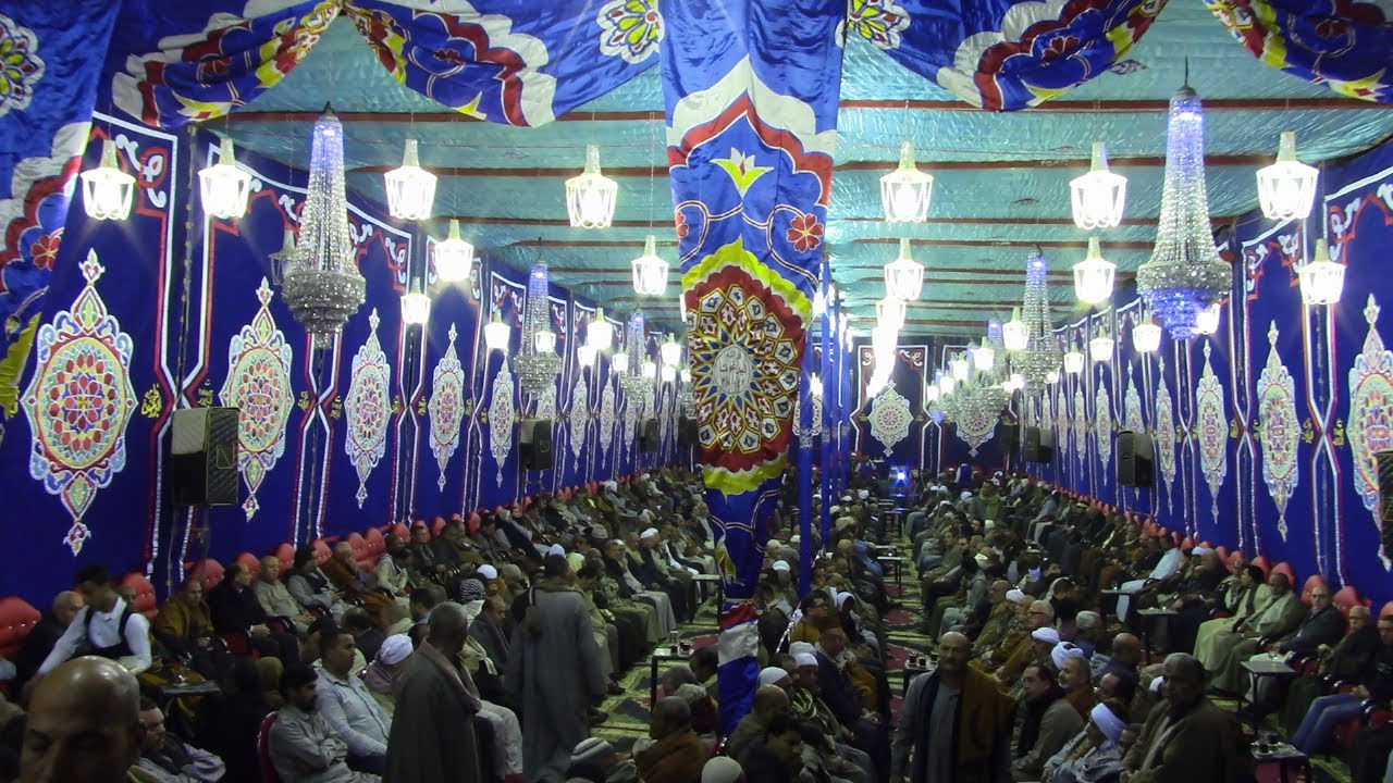 الشيخ محمود الخشت سورة الفرقان روعة و اداء جميل عزاء حرم الحاج احمد يوسف كفر مناوهلة منوفية 4-2-2020